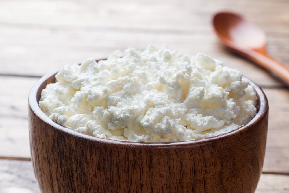 cottage cheese in een bakje