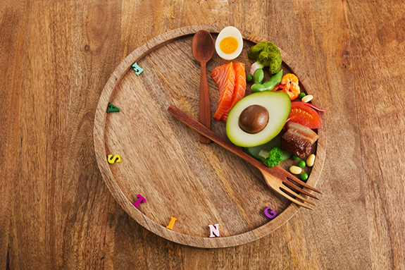 Intermittent fasting: wat is het en werkt het echt?